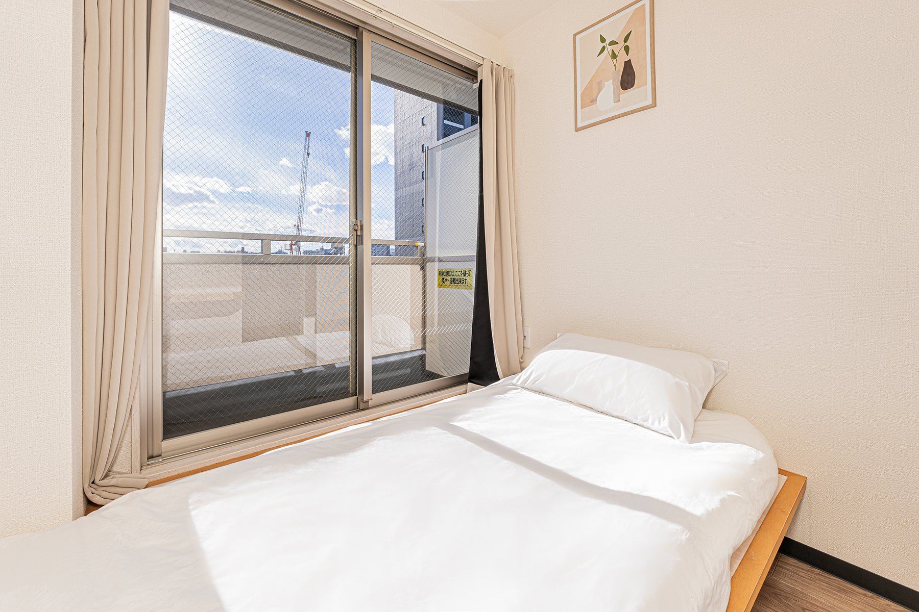 Single tatami room